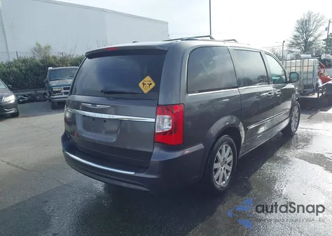 2015 Chrysler Town & Country Touring z USA, uszkodzony, nr VIN 2C4RC1BG1FR626332